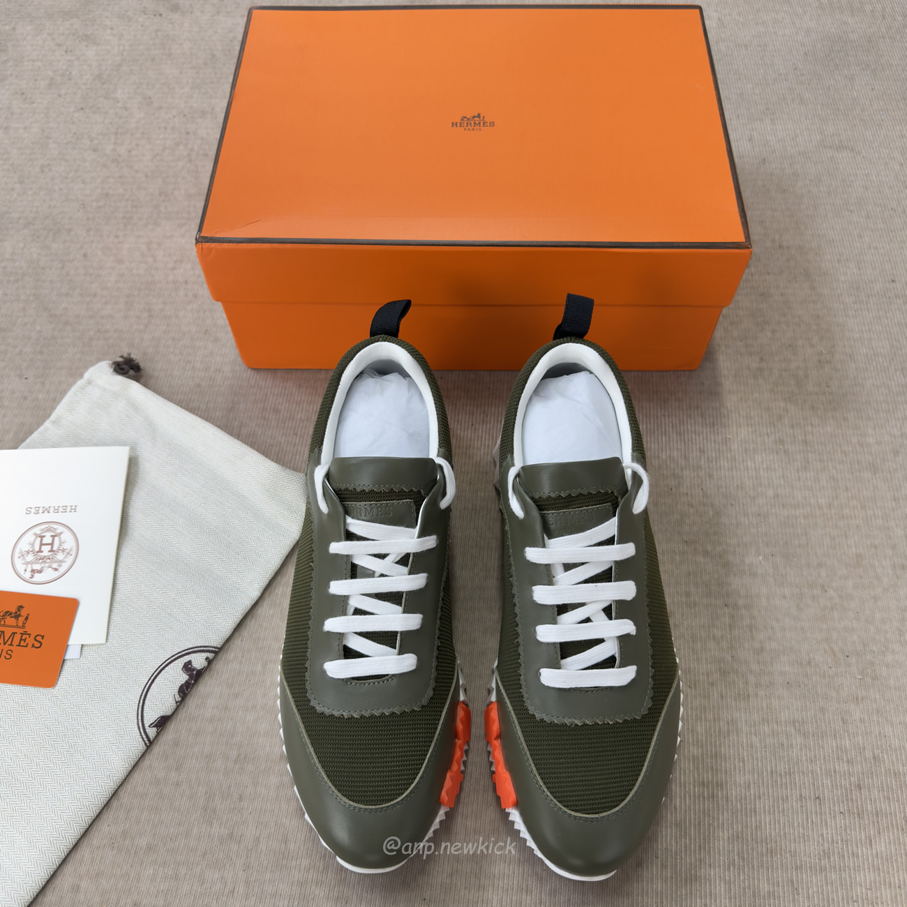 Hermes Bouncing Sneaker Matcha Blanc (8) - www.newkick.vip
